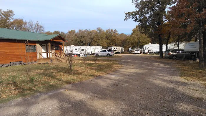 The Lazy Frog RV Park Picture 2