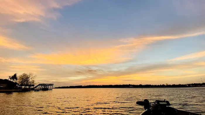 Sunset Shores On Lake Conroe Picture 7