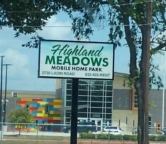 Highland Meadows RV & Mobile Home Park Picture 3