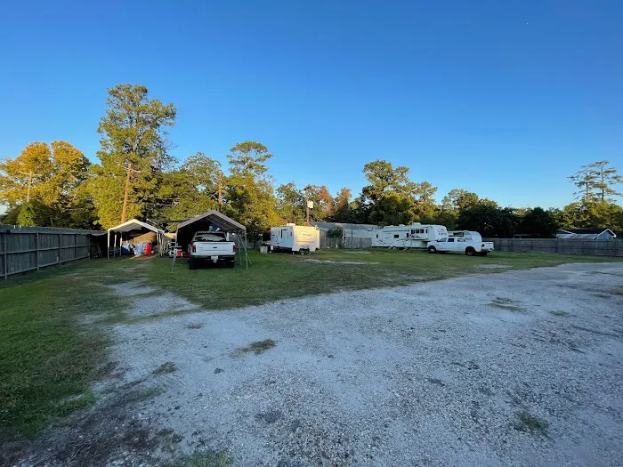East houston RV park Picture 9