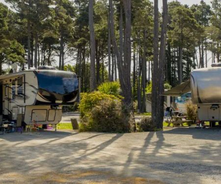 Eastpark Village RV Park - Rural & Relaxing RV Life in Channelview, Texas