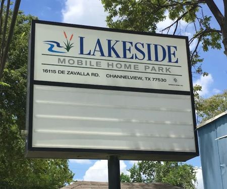 Lakeside RV & Mobile Home Park