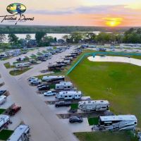 Twisted Parrot Luxury RV Resort ico