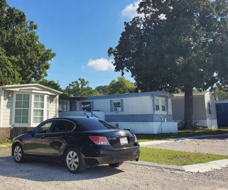 Lazy Lane Manufactured Home Community