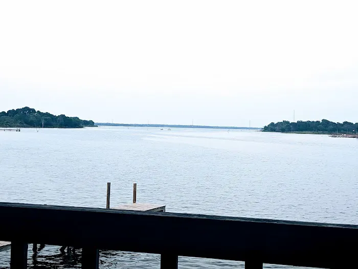Hangout Cove, RV Park Picture 2
