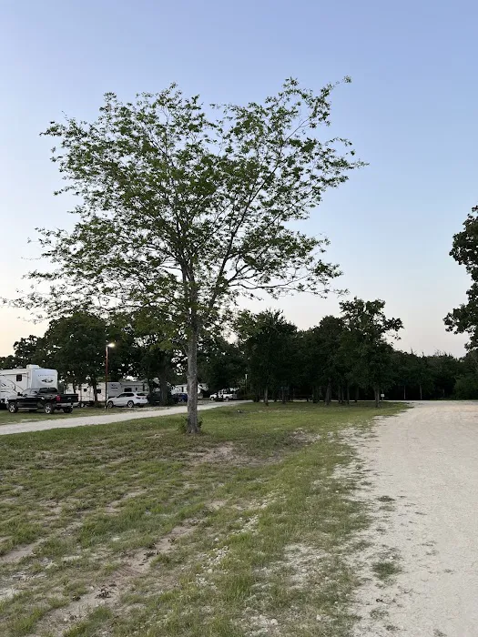 Castaway RV park Picture 4