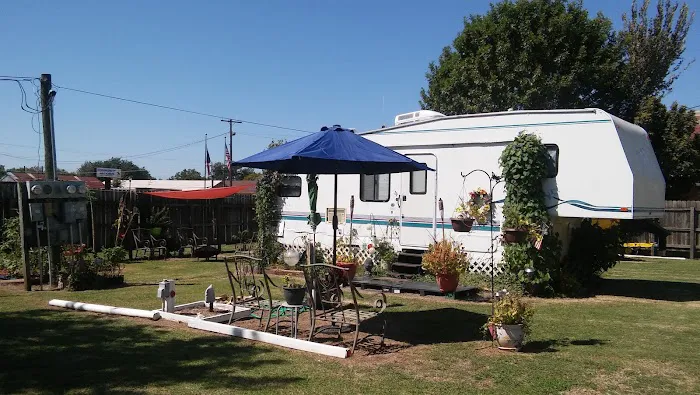 Newman's RV Park Picture 1