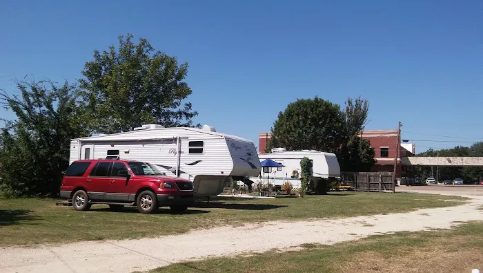 Newman's RV Park Picture 9