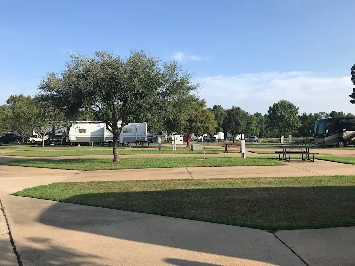 Shady Pines RV Park Picture 1
