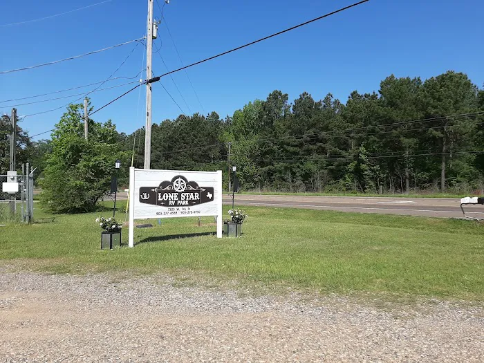 Lone Star RV Park Picture 3