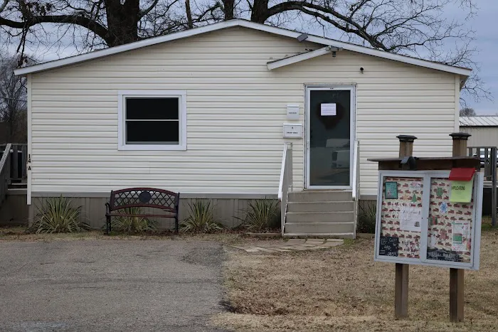 Deerfield Village Mobile Home Community Picture 3