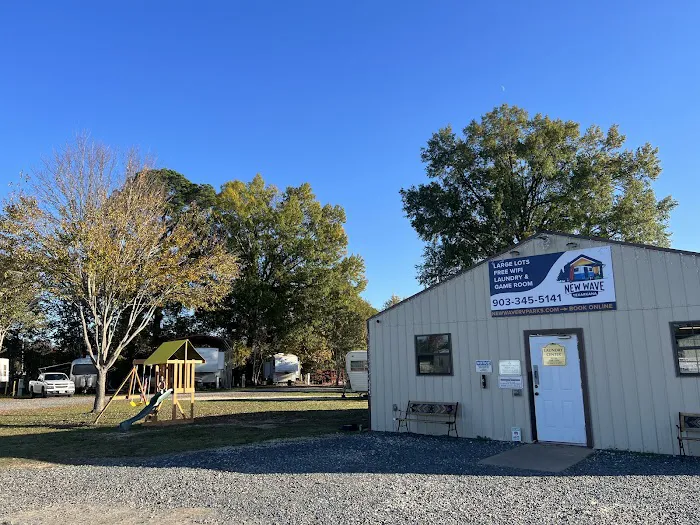 New Wave RV Park Picture 2