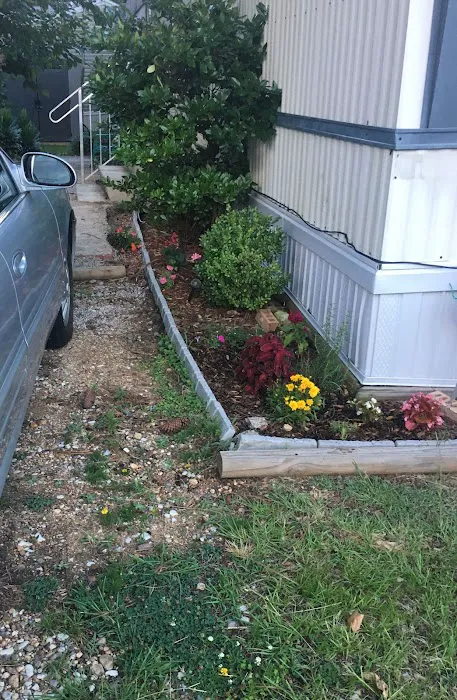 Ridgeview Mobile Home Village Picture 2
