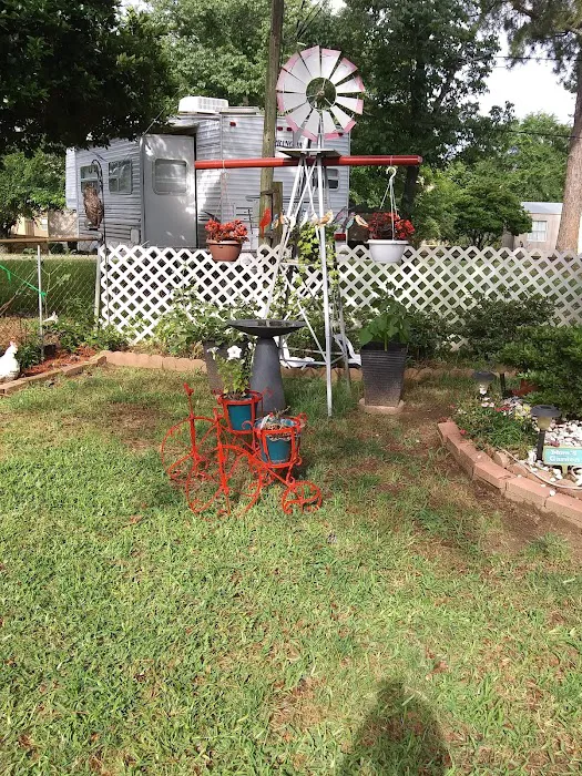 Ridgeview Mobile Home Village Picture 6