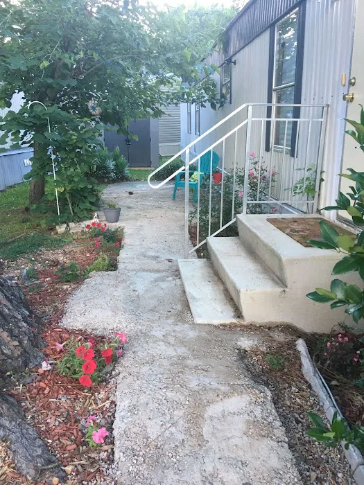 Ridgeview Mobile Home Village Picture 9