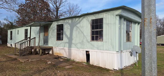 Cavalier Mobile Home Park Picture 9