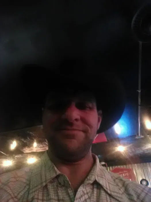 Joseph Hobbs Picture 1