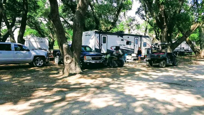 Oaks RV Picture 3