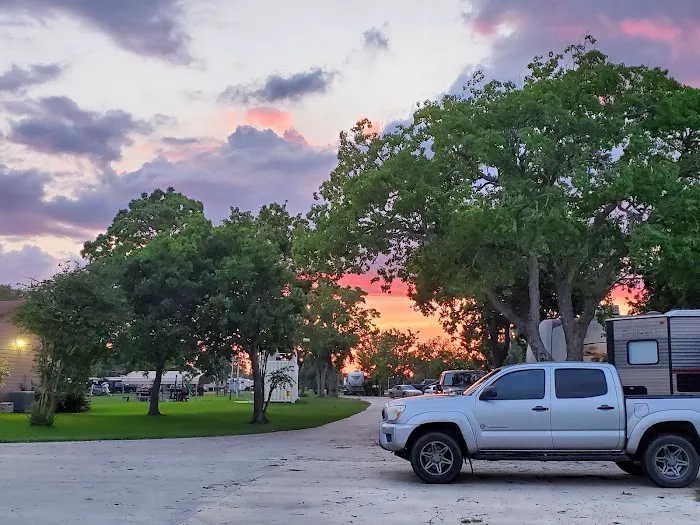Beach City RV Park Picture 6