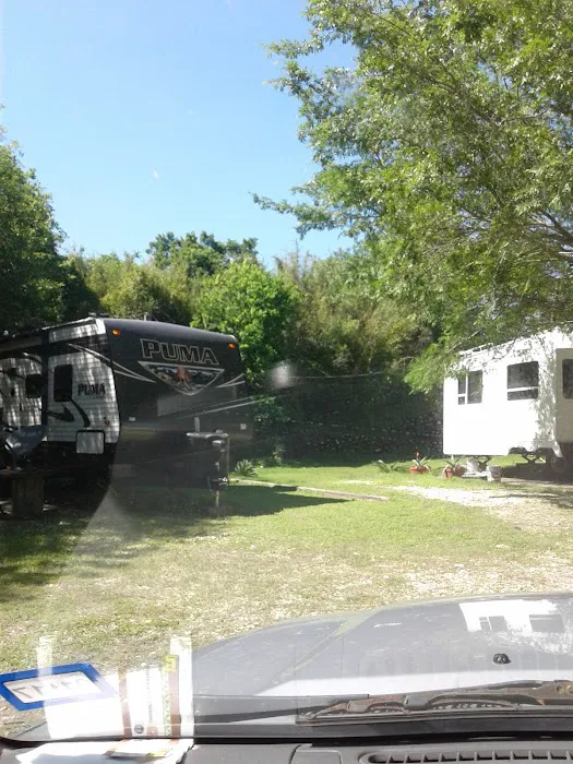 Palm Court RV Park Picture 8