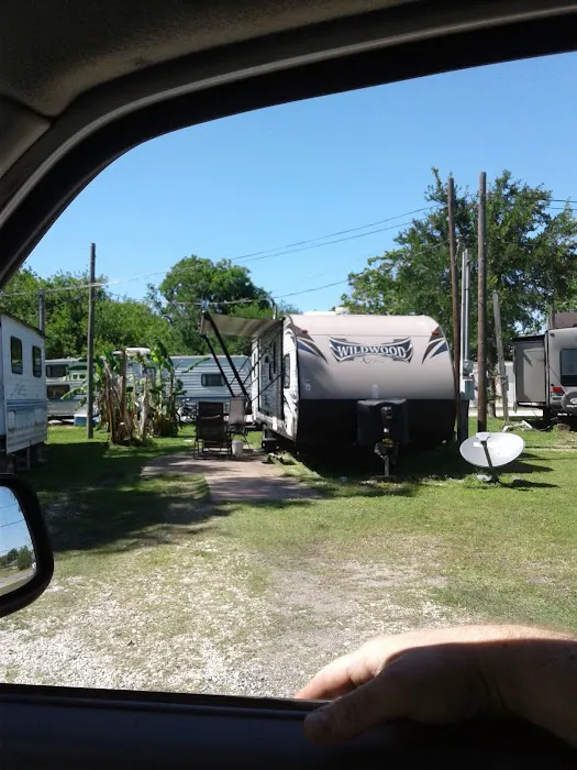 Palm Court RV Park Picture 7