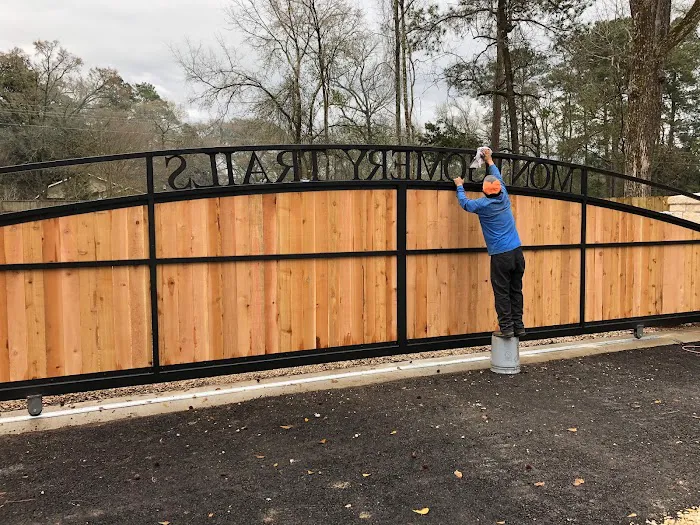 Montgomery Trails RV Park Picture 4