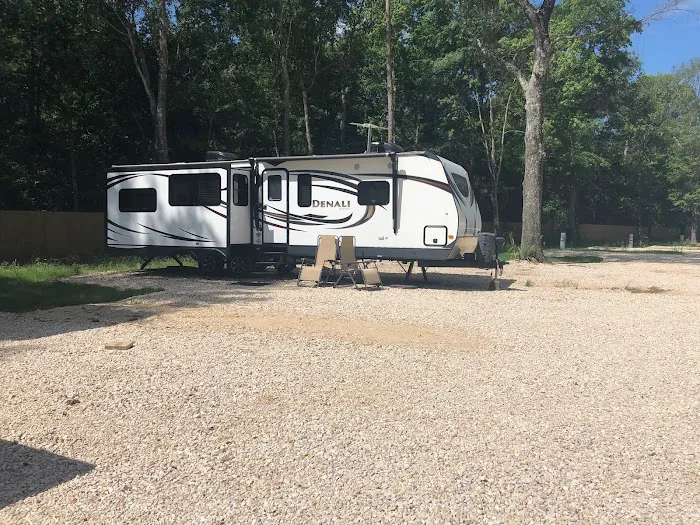 Montgomery Trails RV Park Picture 5