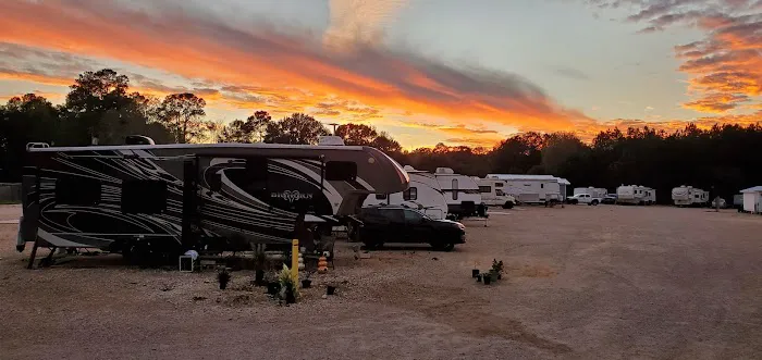 Towering Oaks RV Park Montgomery Texas Picture 5