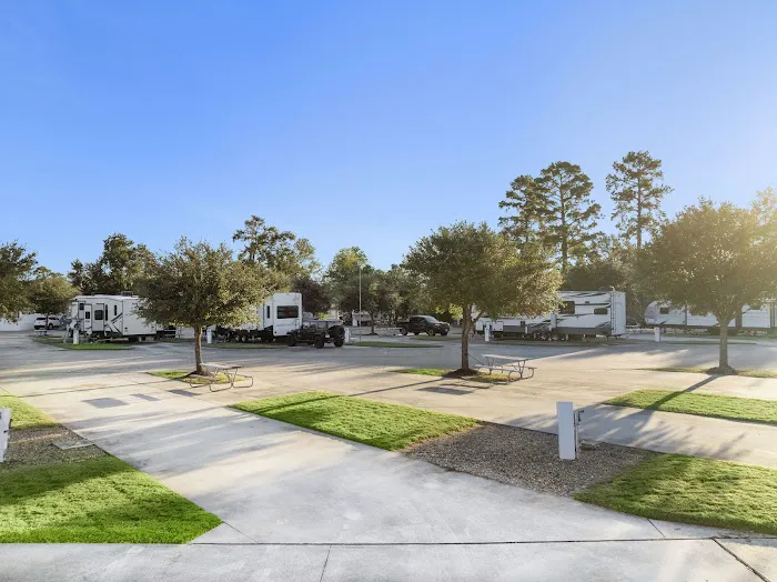 Northlake RV Resort by QRV Picture 10