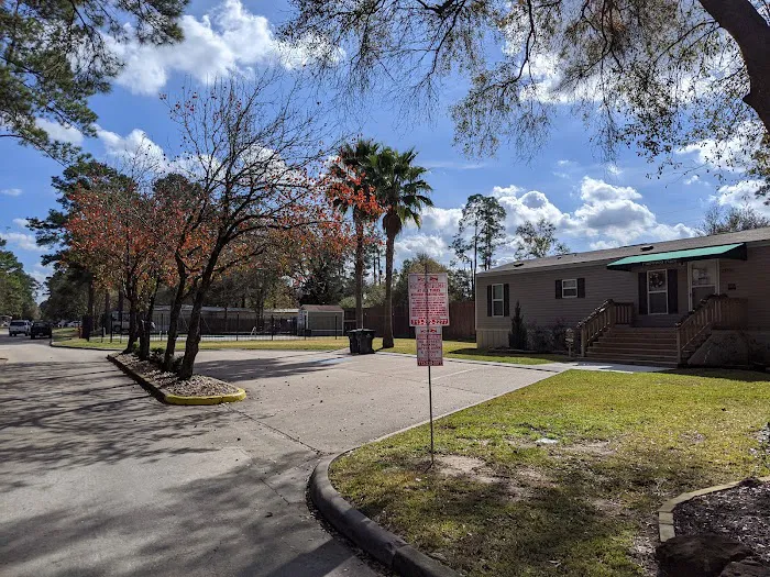 Pinewood Place Picture 2