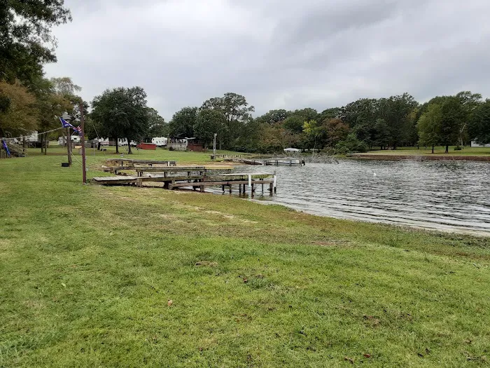 Lakeside Cove RV Park Picture 9