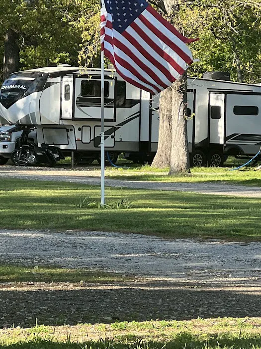 Lone Star RV Retreat Picture 2