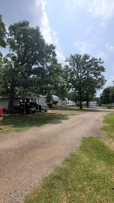 Emory Oaks RV Park Picture 7