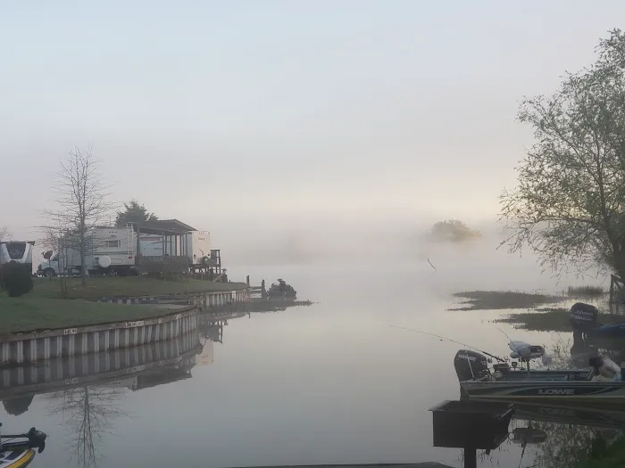 Rolling Fork RV Park Picture 6