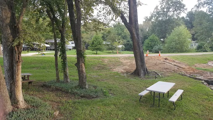 Rolling Fork RV Park Picture 10