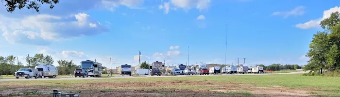 HOOK & LADDER RV PARK Picture 5