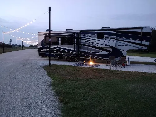 HOOK & LADDER RV PARK Picture 10