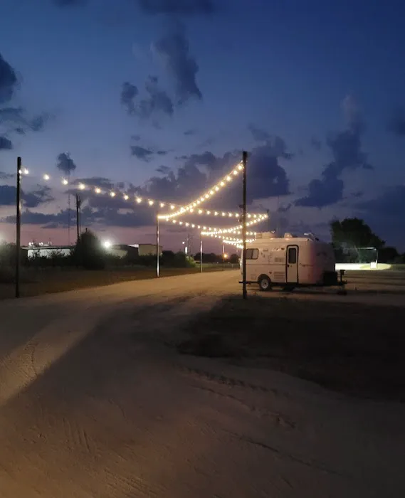 HOOK & LADDER RV PARK Picture 7