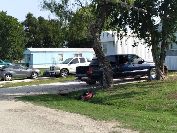 Sandell Mobile Home Park Picture 6