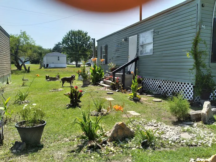 Sandell Mobile Home Park Picture 3