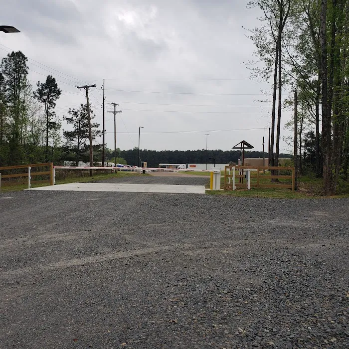 Love's RV Hookup Picture 6