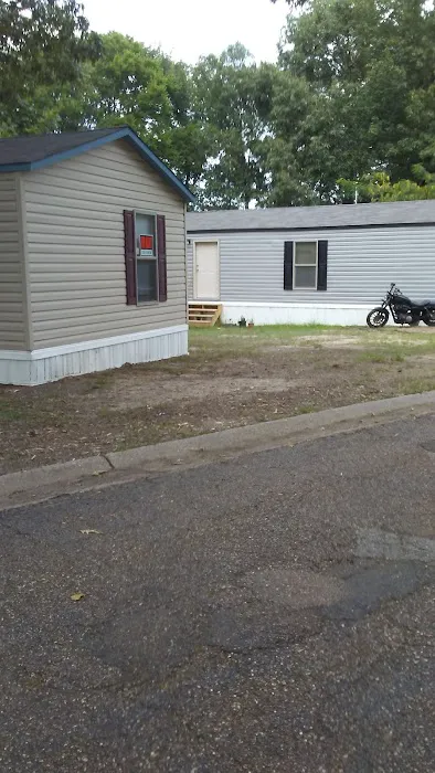 Whispering Woods RV & MHP Picture 1