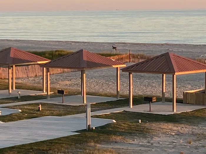Holly BeachPickled Pelican Rv Resort Picture 3
