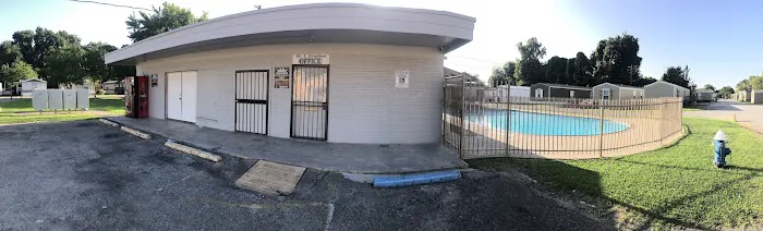 Mobile Country Village Picture 1