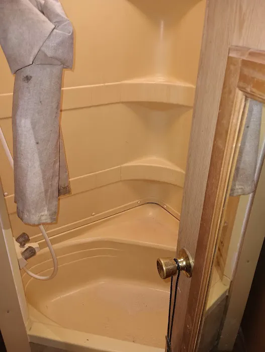 Van Manor Mobile Home & RV Park Picture 4