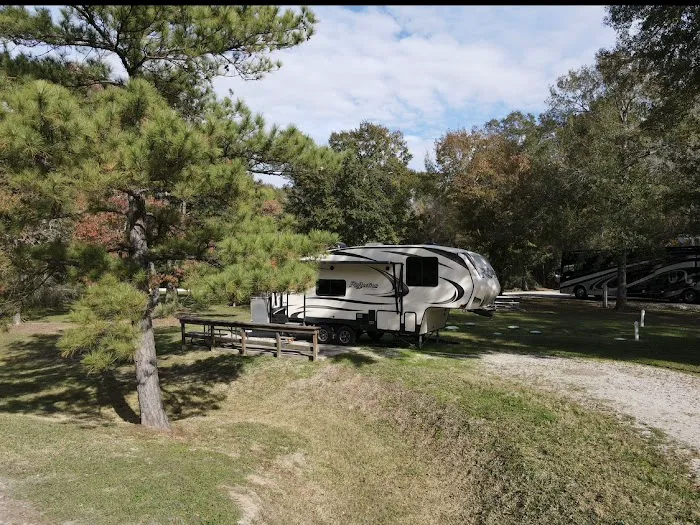 Timber Ridge RV Village Picture 9