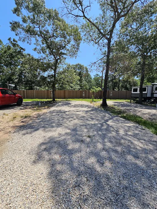 High and Dry RV Park Picture 4