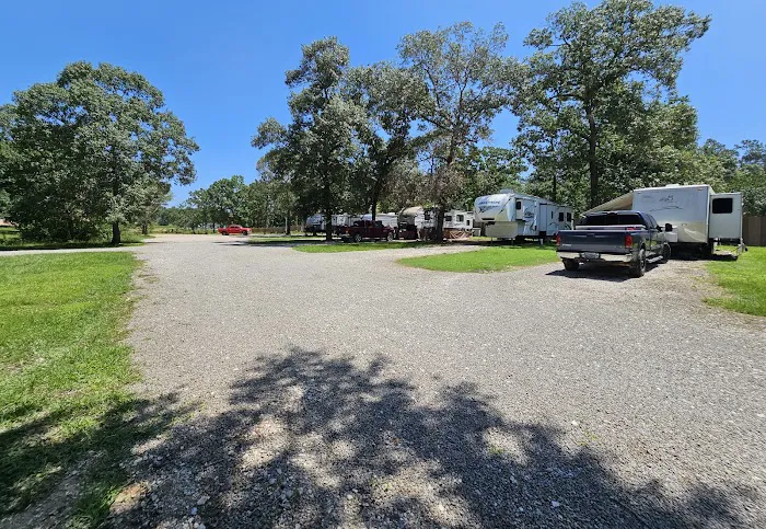 High and Dry RV Park Picture 5