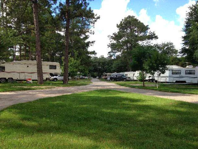Tomball RV Park Picture 1
