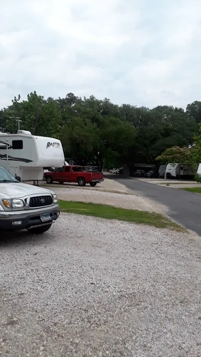 Tomball RV Park Picture 9